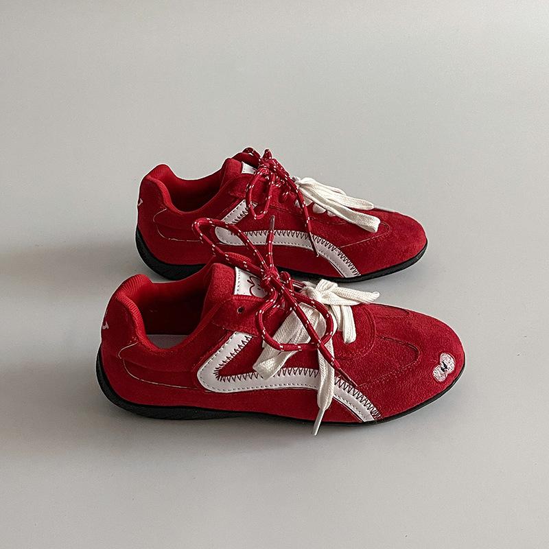 

Shoelaces German training shoes summer new round head breathable flat bottom low top fashion casual versatile sports German training shoes women 35