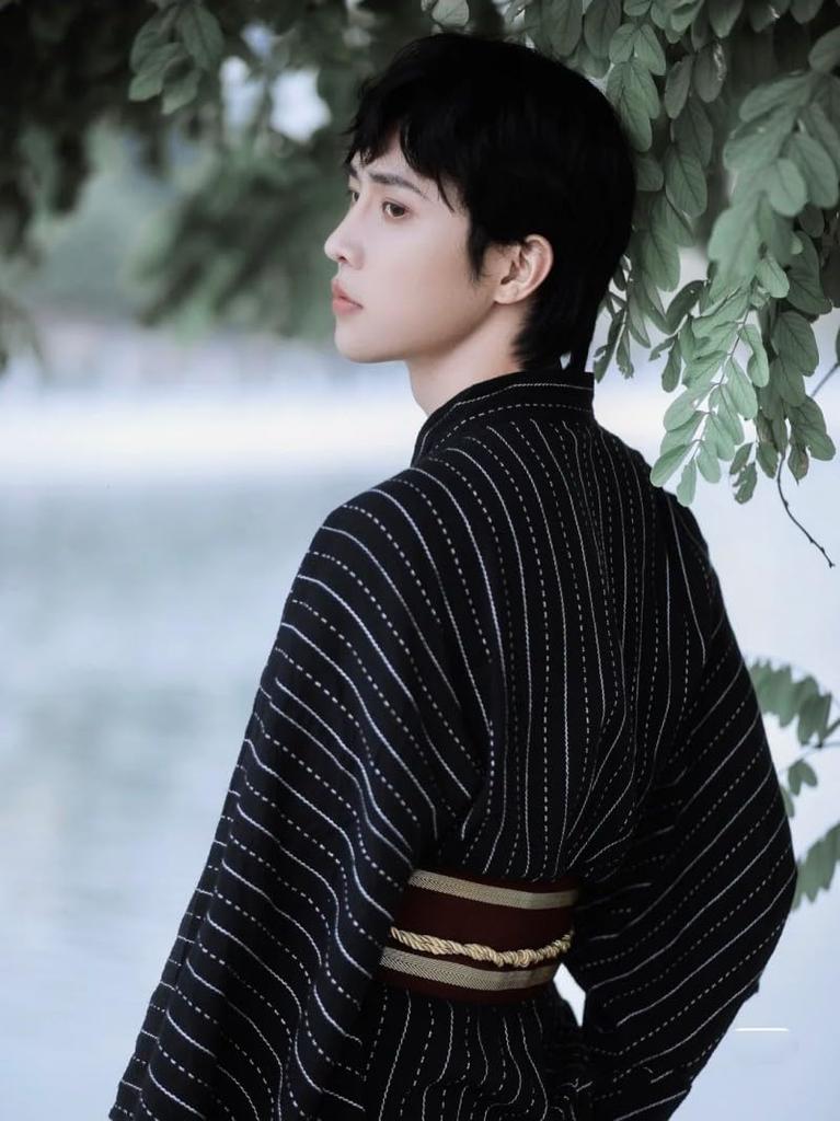 Yukata Kimono-sett Midjebelte Lett å kle på Yukata-sett Sommerklær Festival Fyrverkeri Yukata Kule Enkle Enkle Japanske Klær Jinbei En Størrelse