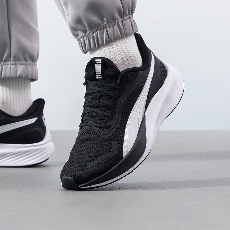 

PUMA Unisex Lightweight Running Shoes M