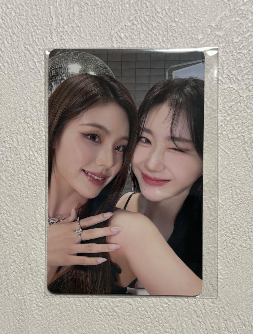 

[USED] ITZY JYP Pop-up Store Bonus Trading Card Yeji Chaeryeong Unit