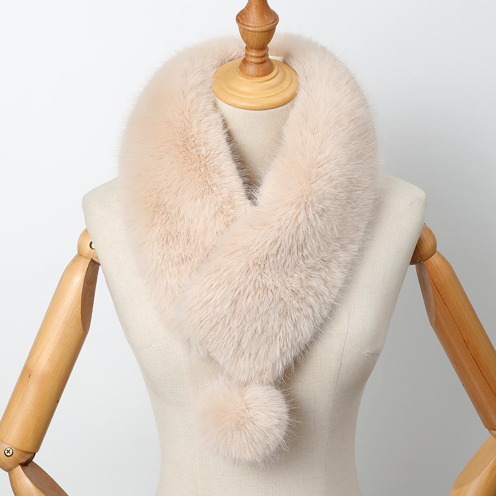 Korean version of the new high and low hair scarf women's autumn and winter sweet and versatile big hairball clip fluff imitation fur scarf collar