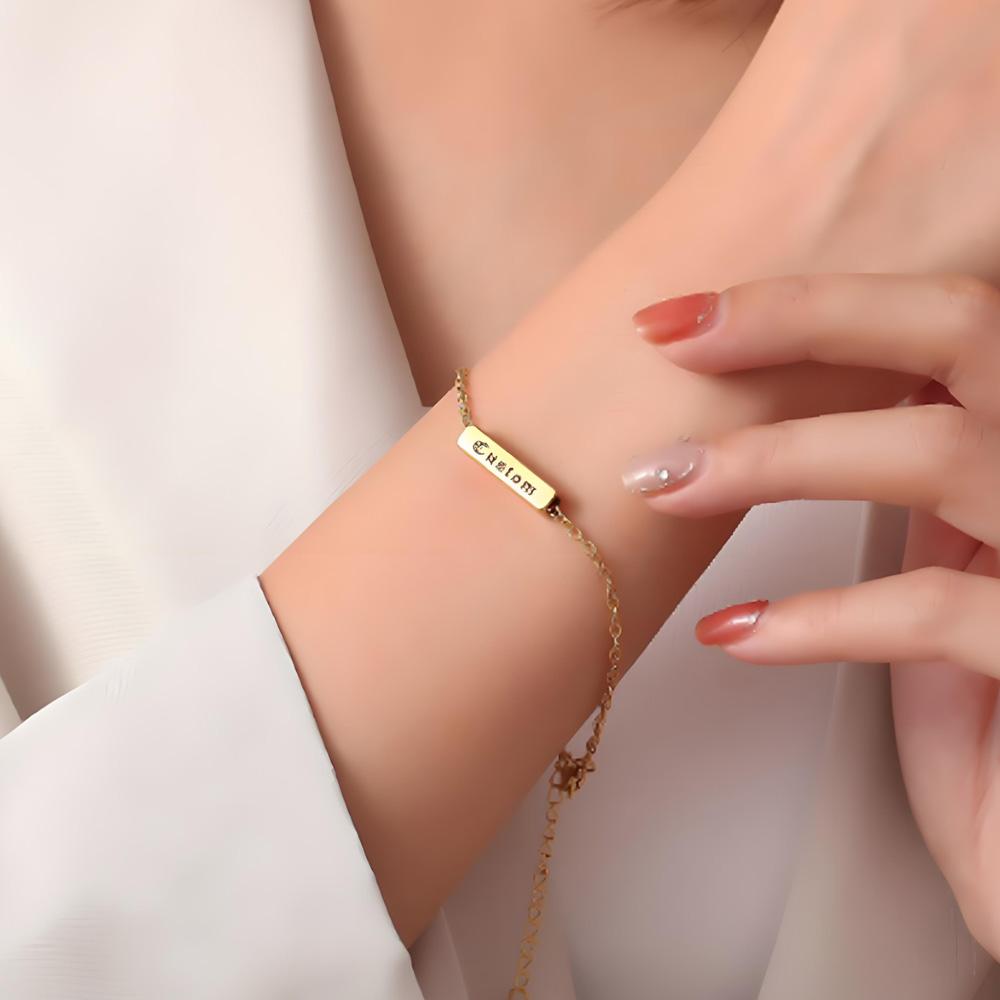 Atoztide Gravierter Name Quadratischer Bar Armband Für Männer Frauen Personalisiert Edelstahl Schmuck Verstellbare Gliederkette Familiengeschenk