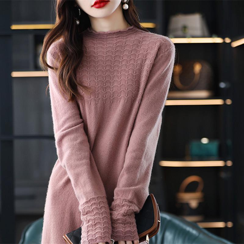 2025 Autumn/Winter Petite Loose Sweater, Semi-High Neck, Casual Knit Top for Middle-Aged Women.