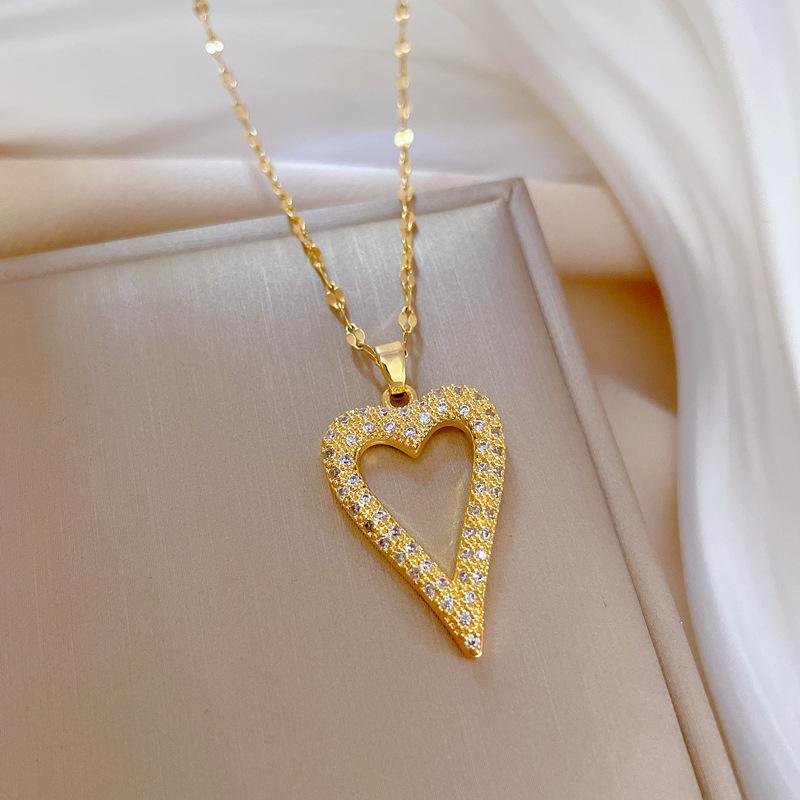Love Full Diamond Light Luxury Banquet Wedding Necklace Women'S Versatile Collarbone Chain Titanium Steel Chain