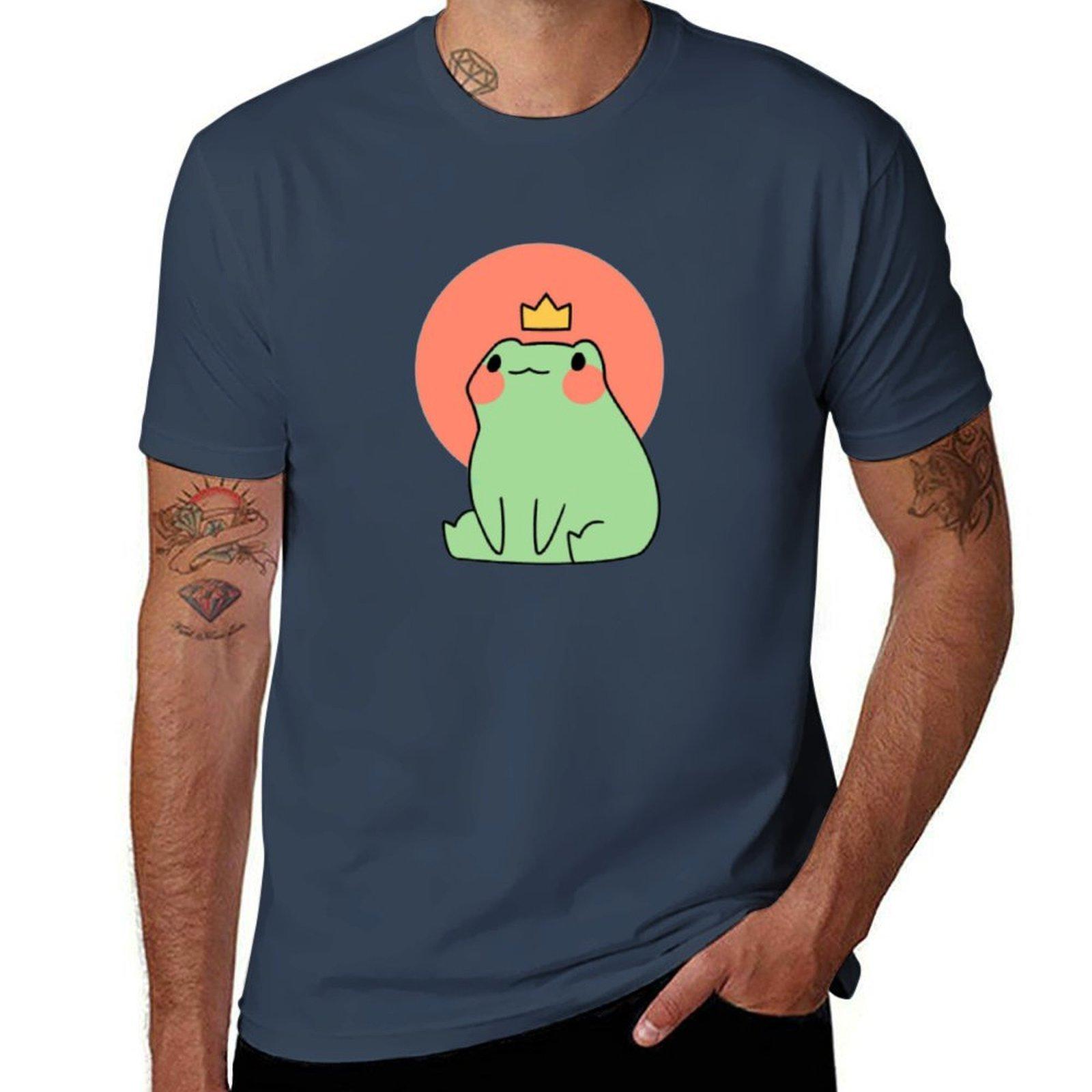 cute frog in crown TShirt Graphic Print Short Sleeve TShirt S