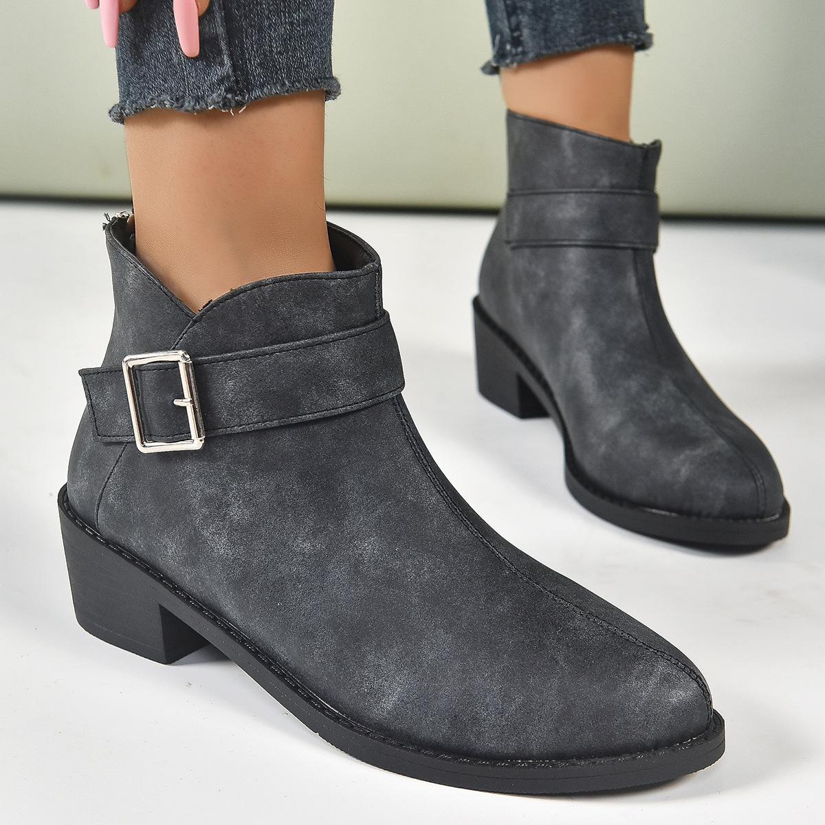 Женские короткие ботинки европейского и американского образца с плоской подошвой 2024 года — фото 8