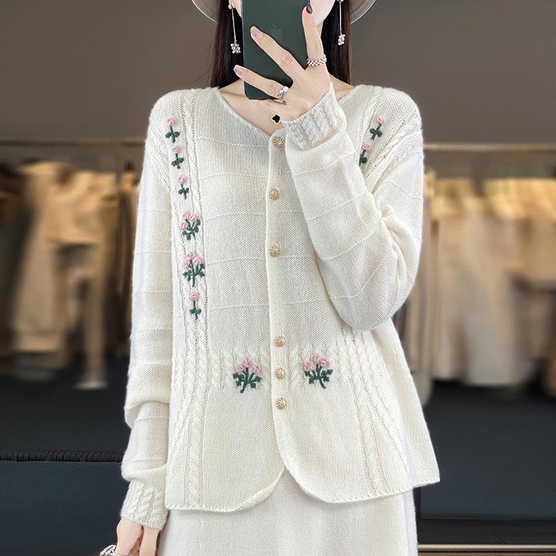 Korean Style High-Design Embroidered Wool Cardigan, Crew Neck, Long Sleeve Knitwear for Spring & Autumn