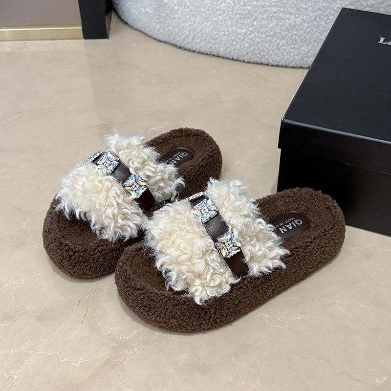 

Плюшевые тапочки на толстой подошве для женской уличной обуви, новинка осени и зимы 2025 года, домашние нескользящие хлопковые тапочки с одним ремешком и стразами 41