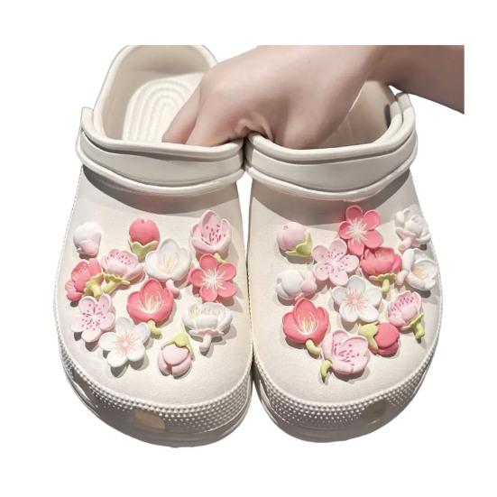 1 Set 3D-Blumen-Schuhanhänger Abnehmbare Kirschblüten-Schuhdekorationen Niedliche Blumen-Schuhzubehörteile für DIY-Clogs-Dekoration
