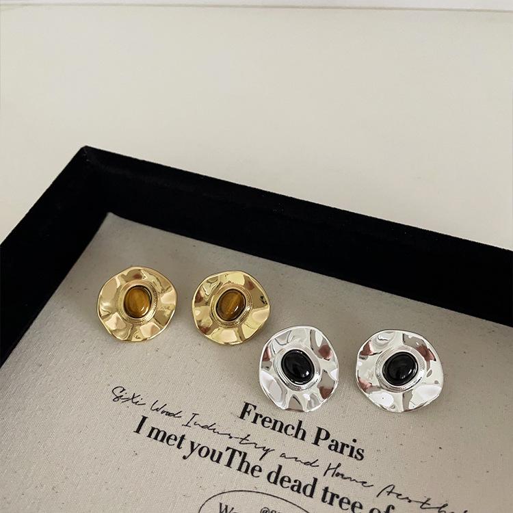 Natural Stone Irregular Metal Stud Earrings for Women: Unique, Versatile, Retro Design.
