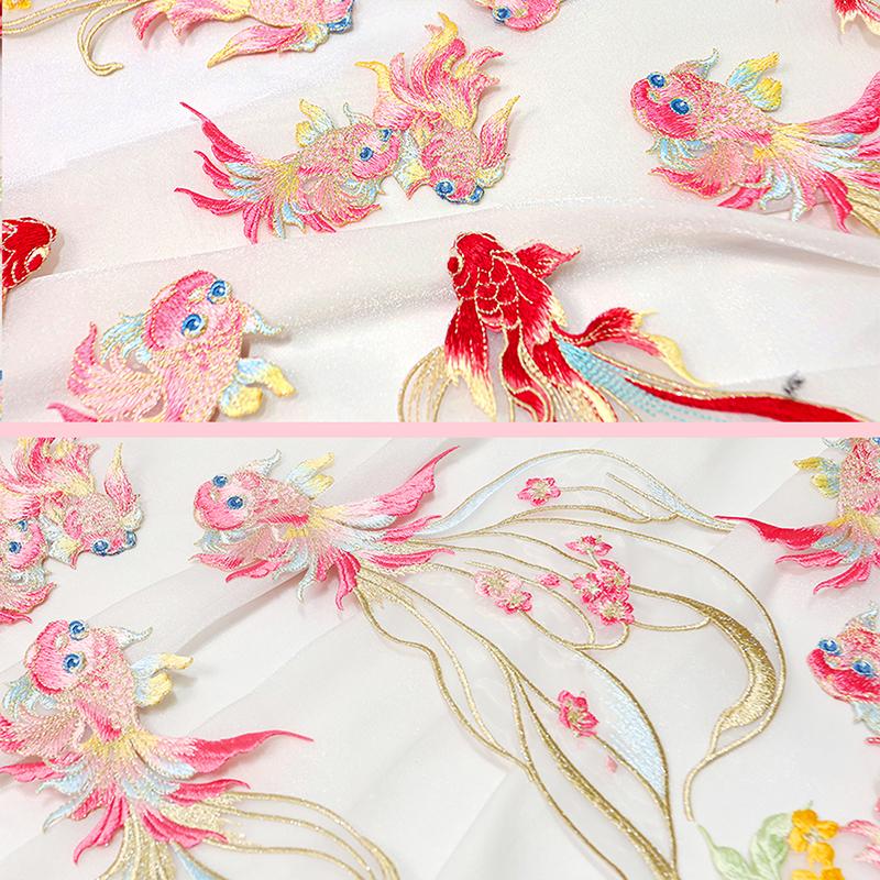 1Pc Antique Chinese Style Koi Fish Applique Embroidery Sew On Patches Sticker Diy Sewing Supplies for Hanfu Dress Clothing Patch
