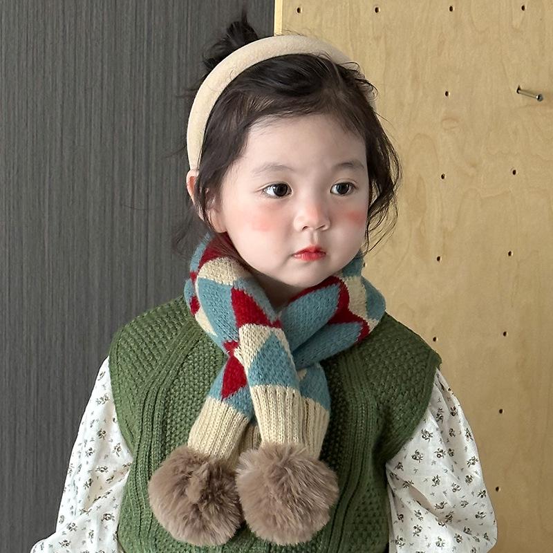 

Children s Grid Pattern Pompom Wool Scarf Set - Autumn & Winter Warm Korean Style for Boys & Girls. 2-12 Years