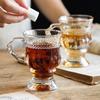 INS Vintage geprägte Glasbecher Gut aussehend Girly Heart Wasserbecher Hochbeinige Latte Kaffeetasse mit Henkel Nachmittagstee Shot