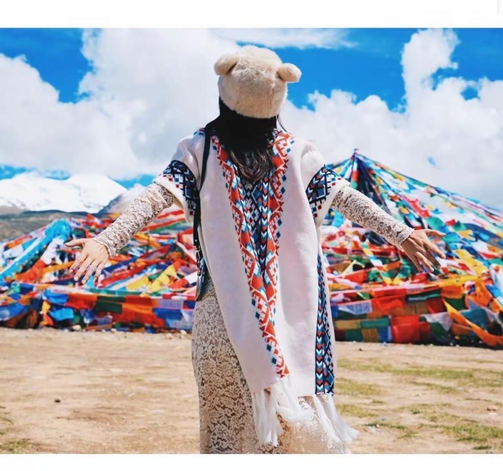 Yunnan Ethnic Knitted Scarf Shawl for Women – Stylish, Thin, and Versatile Summer Outerwear.