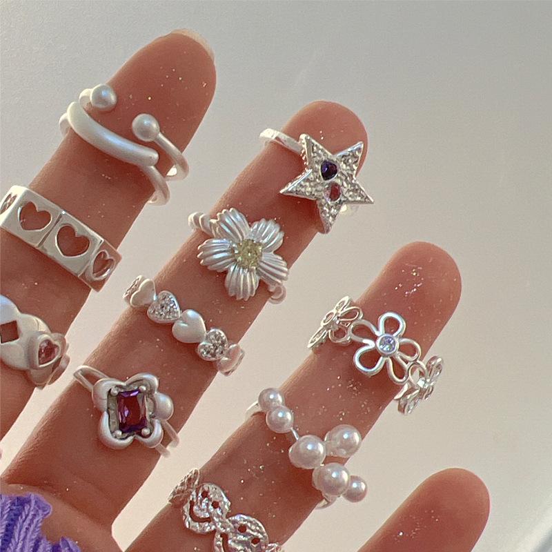 

Sterling Silver Zircon Flower Open Ring – Elegant Women s Design, Minimalist Style