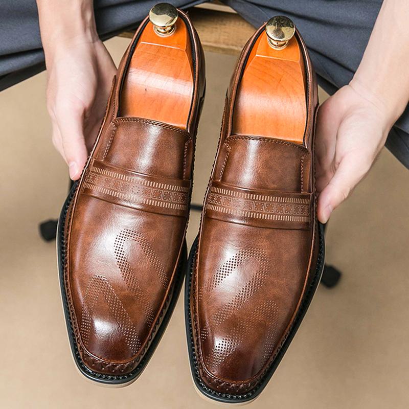 Fashion Luxury Designer New Male Charm Black Brown Slip On Print Pattern Shoes Men Formal Wedding Prom Dress Prom Loafers Homecoming