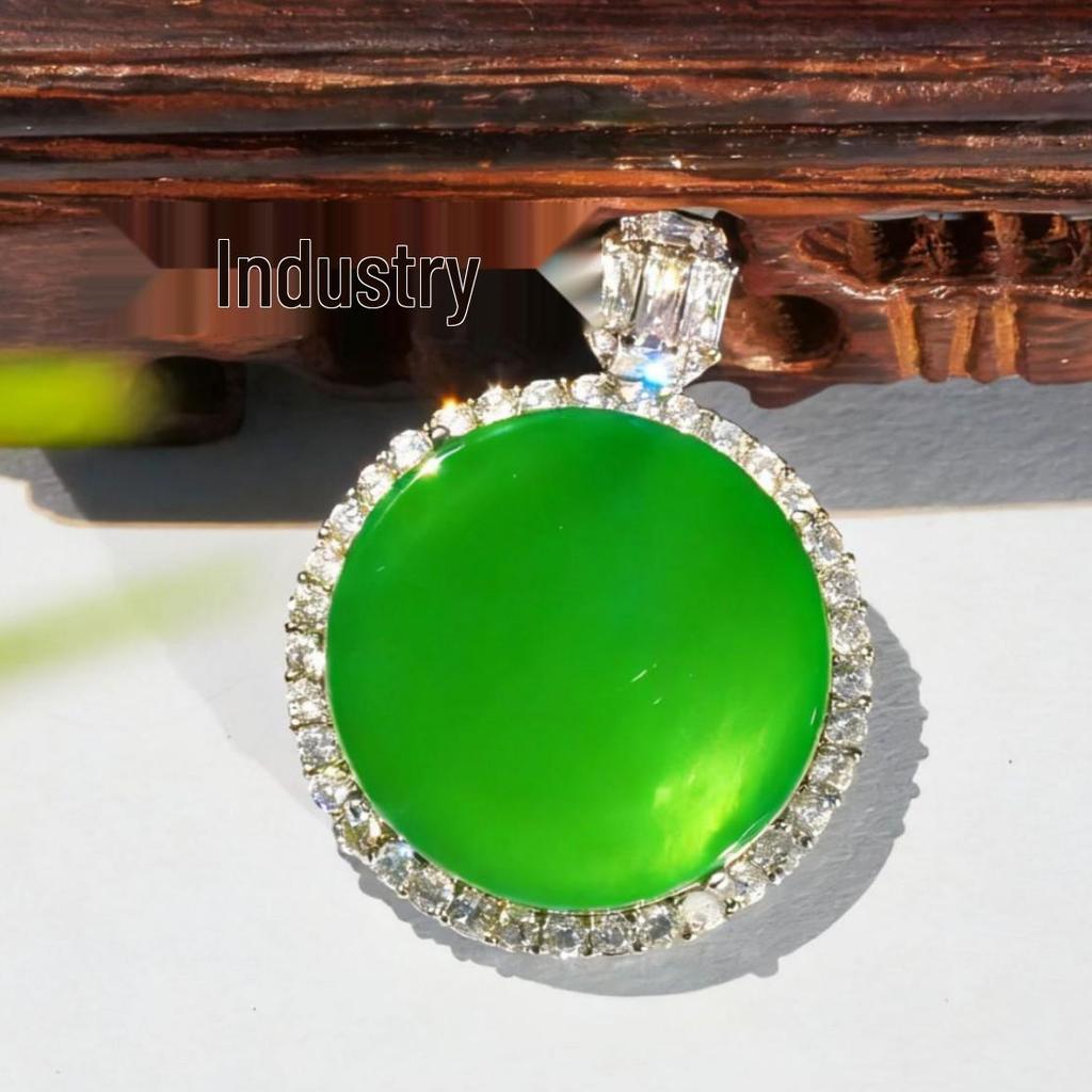 Ethnic Style Chalcedony and Green Diamond Pendant 8014