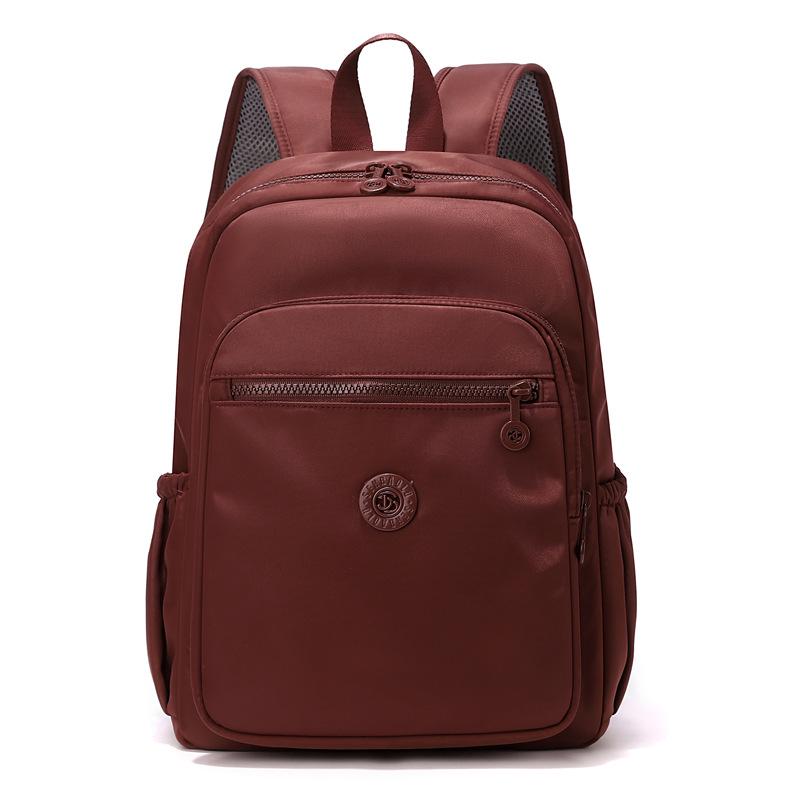 Zaino in Nylon da Donna Leggero e Idrorepellente - Grande Capacità per Viaggi e Uso Versatile.
