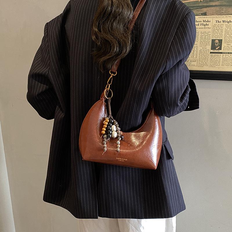 Underarm bag women's large capacity 2025 new simple and versatile high-end sense of foreign style women's explosive shoulder messenger bag