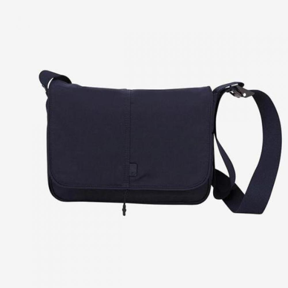 

New Balance Padded Crossbag Nbgcdfl702 59 NAVY／FREE