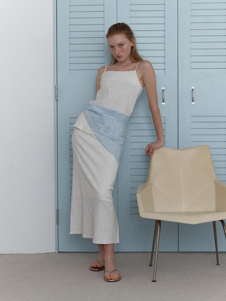 Elssibeui Textured Slit Skirt_Ivory