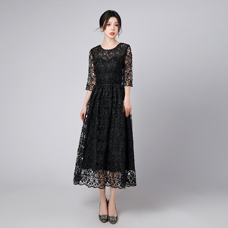 

Hollow evening dress new lace temperament socialite party slim and thin dress XXXL чорний