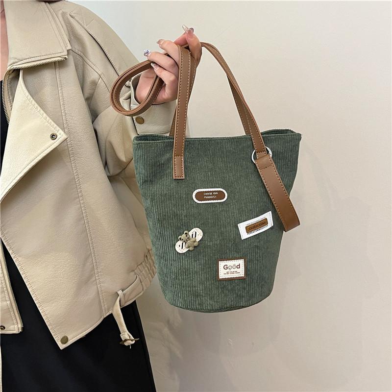 Corduroy Bag Women's Large Capacity 2025 New Autumn and Winter Versatile Shoulder Messenger Bag Casual Commuter Bucket Bag