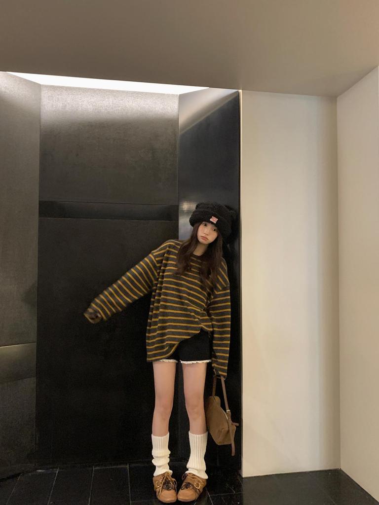 HEYGIRL Black Lazy Stripe 3.0 Korean Style Women's Autumn Loose Casual T-shirt