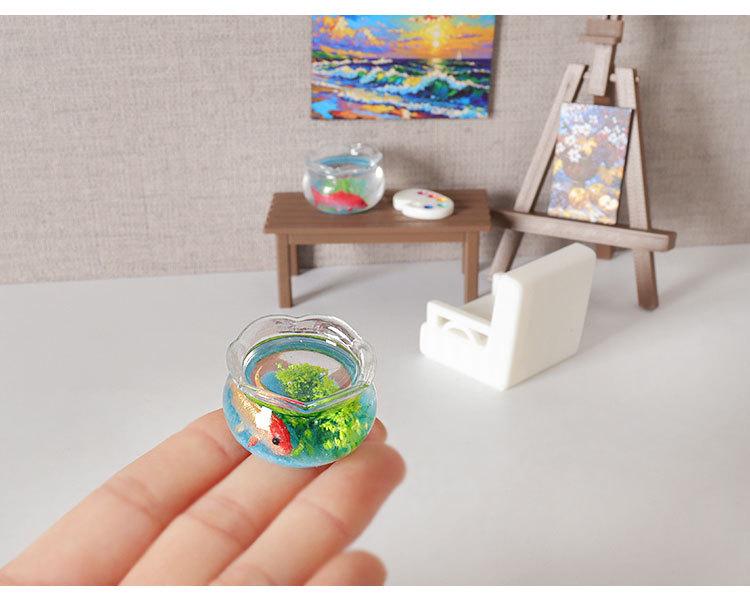 Mini Dollhouse Easel and Table Set - DIY Painting Board and Chair Accessories for Fish Tank or Scene Decor