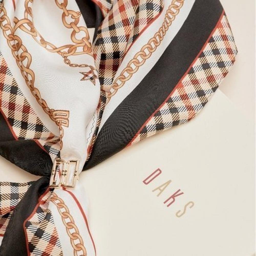 Daks Ivory Chain Print Petit Triangle Scarf   Ring Set Dcsc6e824iv Single option