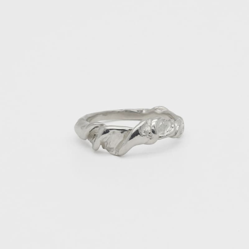 BOLDIERE Unbalance Leaf Ring_ R24[Silver]