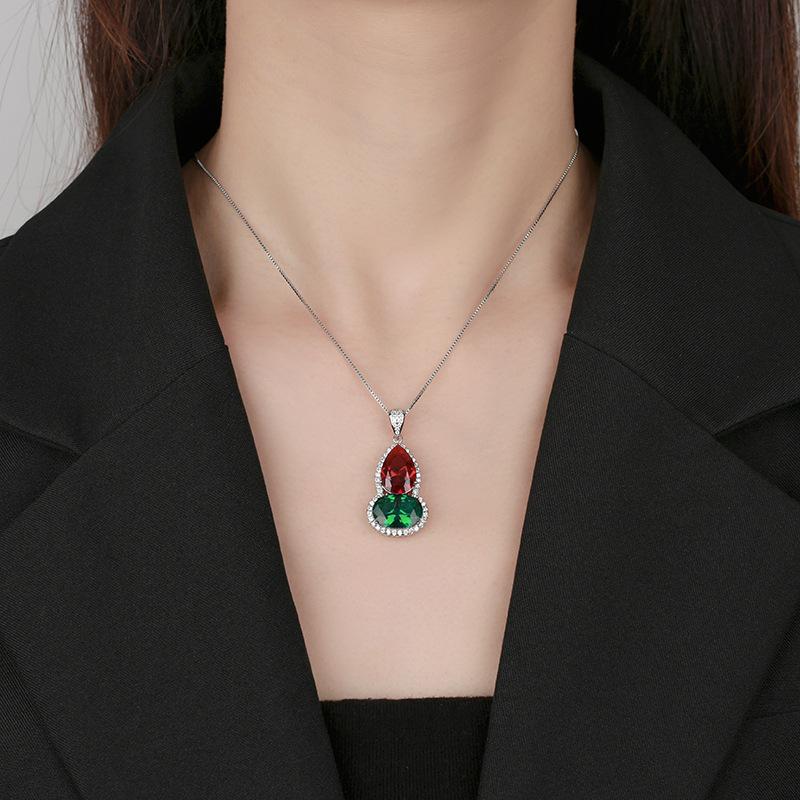 Autumn And Winter Jewelry Simulation Corundum Retro Gourd Pendant Necklace Main Stone 10 * 14