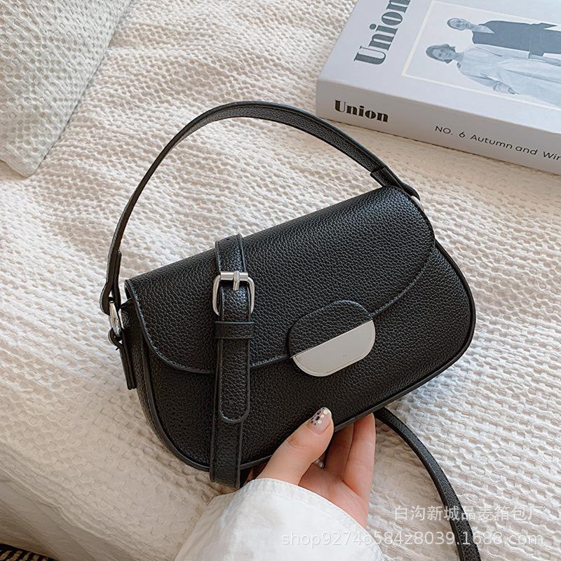 

Fashion popular portable versatile small bag women s 2025 new temperament shoulder bag foreign style messenger small square bag чёрный