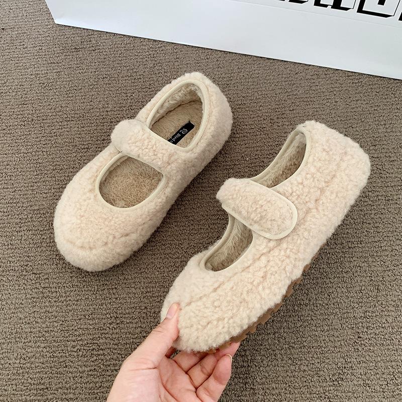 Retro style plush word Velcro Mary Jane shoes women's winter new temperament flat bottom shallow mouth velvet cotton shoes
