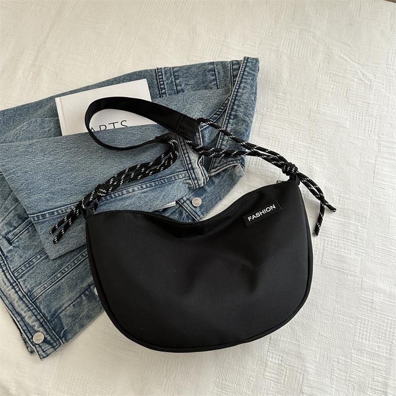 Geräumige Oxford-Stoff-Umhängetasche für Damen, ideal für den lässigen täglichen Gebrauch und den Weg zur Arbeit