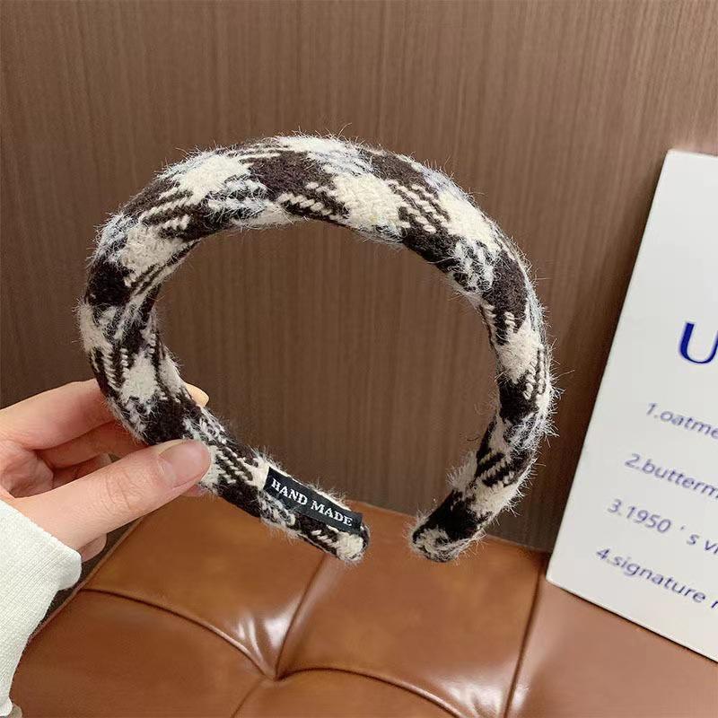 Women's Retro Korean Christmas Headband: High-End Autumn/Winter Hair Jewelry & Versatile Accessory