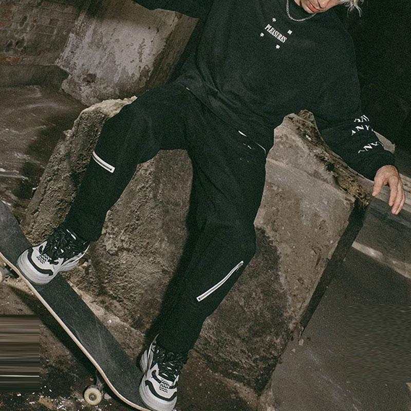 Li Ning X Pleasures Collaboration Letter Print Loose Long Sleeve T-Shirt Unisex T-Shirt Black AHST975-1