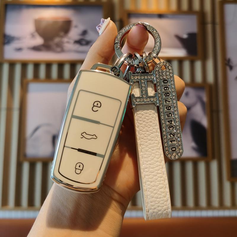 Volkswagen CC Women's Key Case for Magotan B7 - Elegant, Smart Key Shell with Buckle