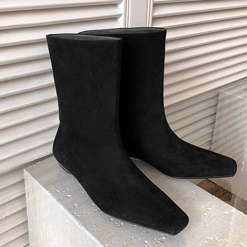 

Flats Women s Boots Ankle Fashion Leather Shoes Designer Winter Chelsea Gothic Boots New Walking Trend Short Mujer Boots 43