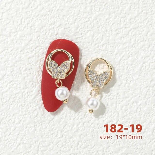 10 bucăți Fluture Zircon Decor unghii Bijuterii Zircon Cristal Perle Pandantiv Manichiura Strass de înaltă calitate Accesorii