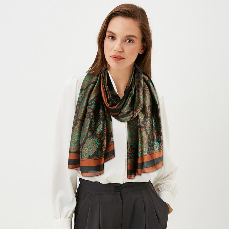 180*90cm Stort Silkesatengskjerf Dame Cashewnøttblomst Trykt Skjerf Vår- og Sommerstiler Nytt Sjal Wrap Kvinnehånd NY