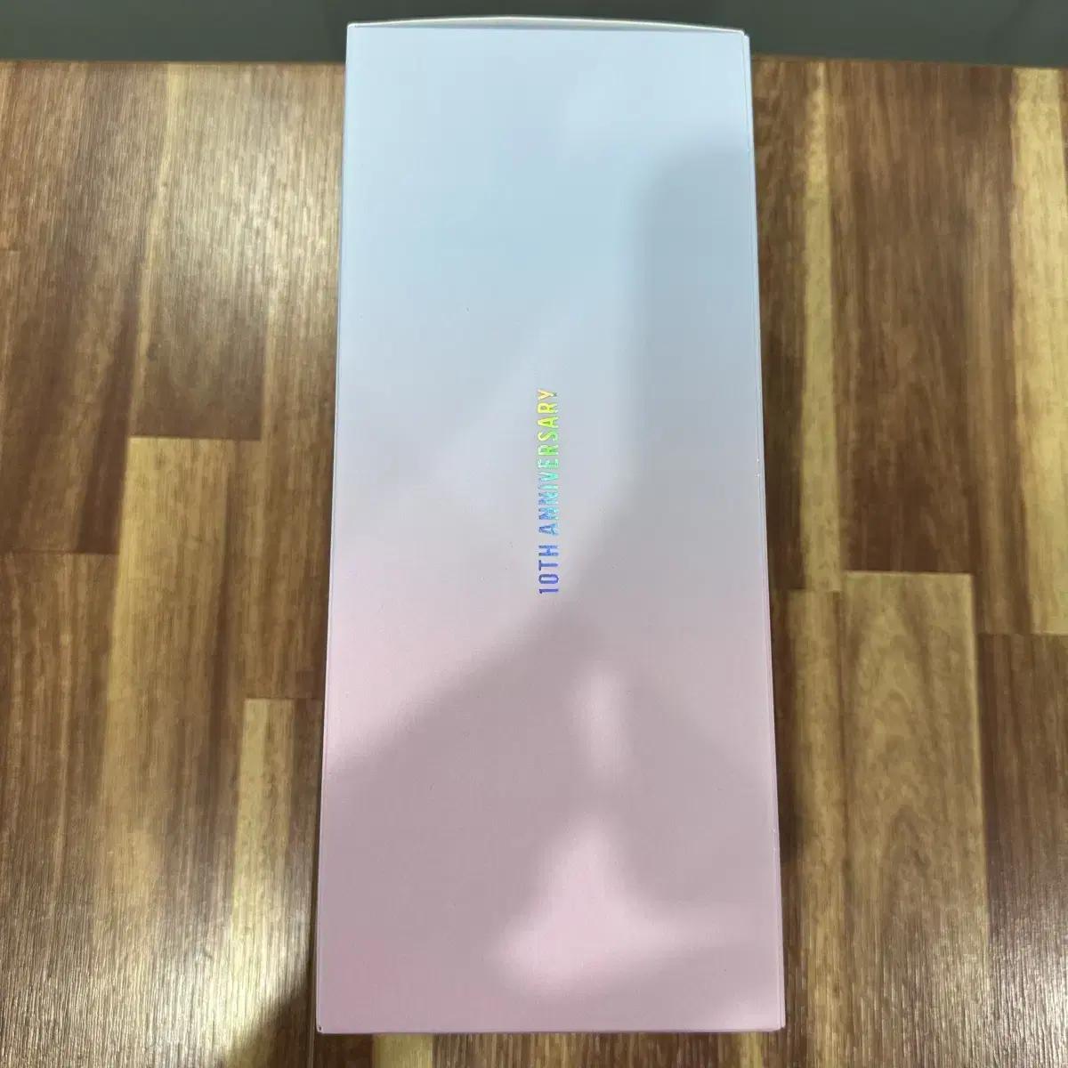 

Seventeen Лайтстик к 10-летию, совершенно новый, нераспечатанный