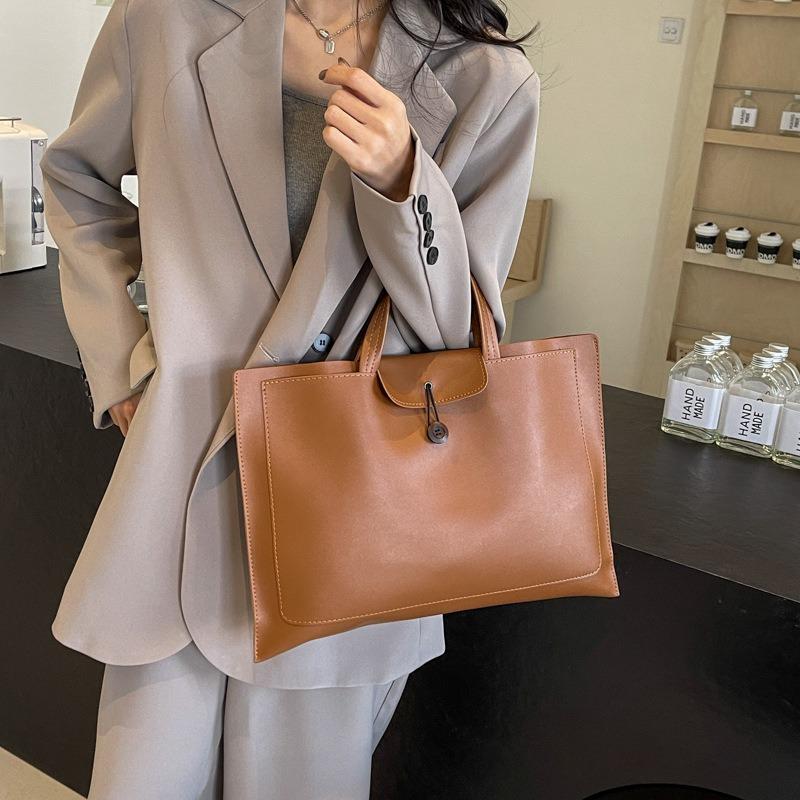 Simple and large-capacity handbag bag women's new fashionable retro tote bag solid color commuting handbag