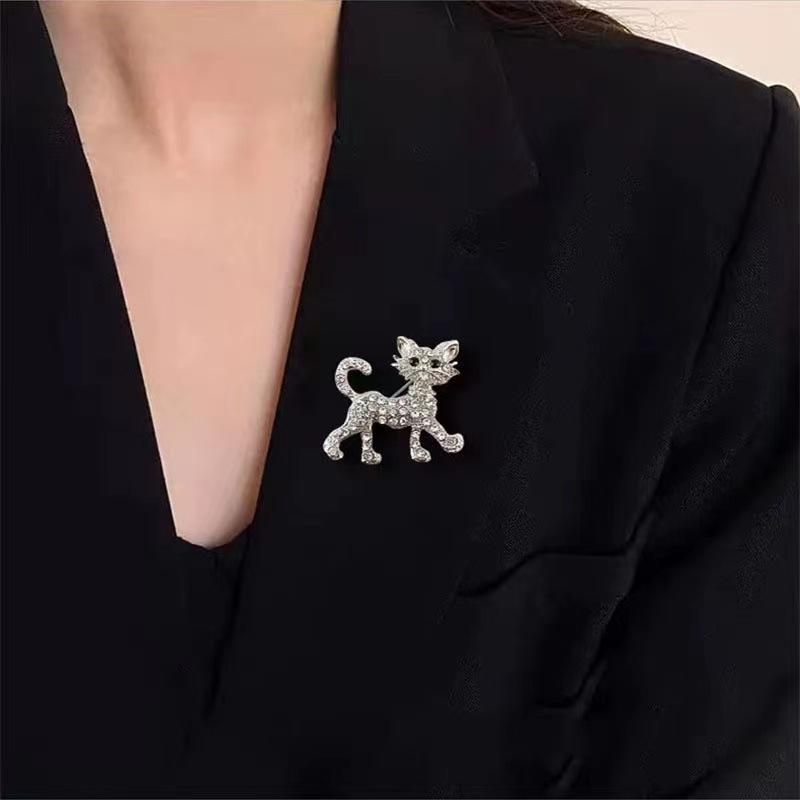 Butterfly Brooch Women'S High-End Sense Niche High-End Pin Temperament Fixed Clothes Suit Pearl Jewelry