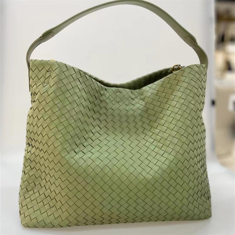2025 New Fashionable Leather Tote Bag+large Capacity Handbag+sheepskin Woven Multifunctional Shoulder Bag