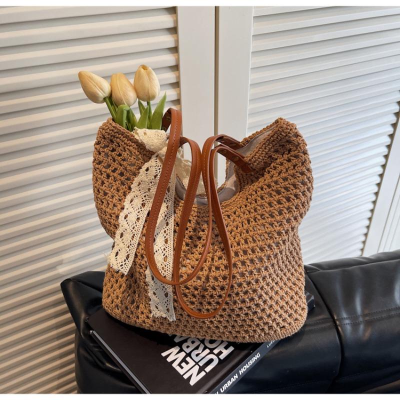 New Trend Woven Shoulder Bag Spring Grid Handheld Women's Bag Versatile Hollow Beach Underarm Bag