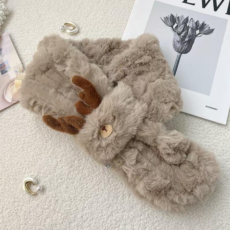 

Red Reindeer Antler Plush Snood: Thick, Furry Christmas Scarf for Women - Winter Korean Style.