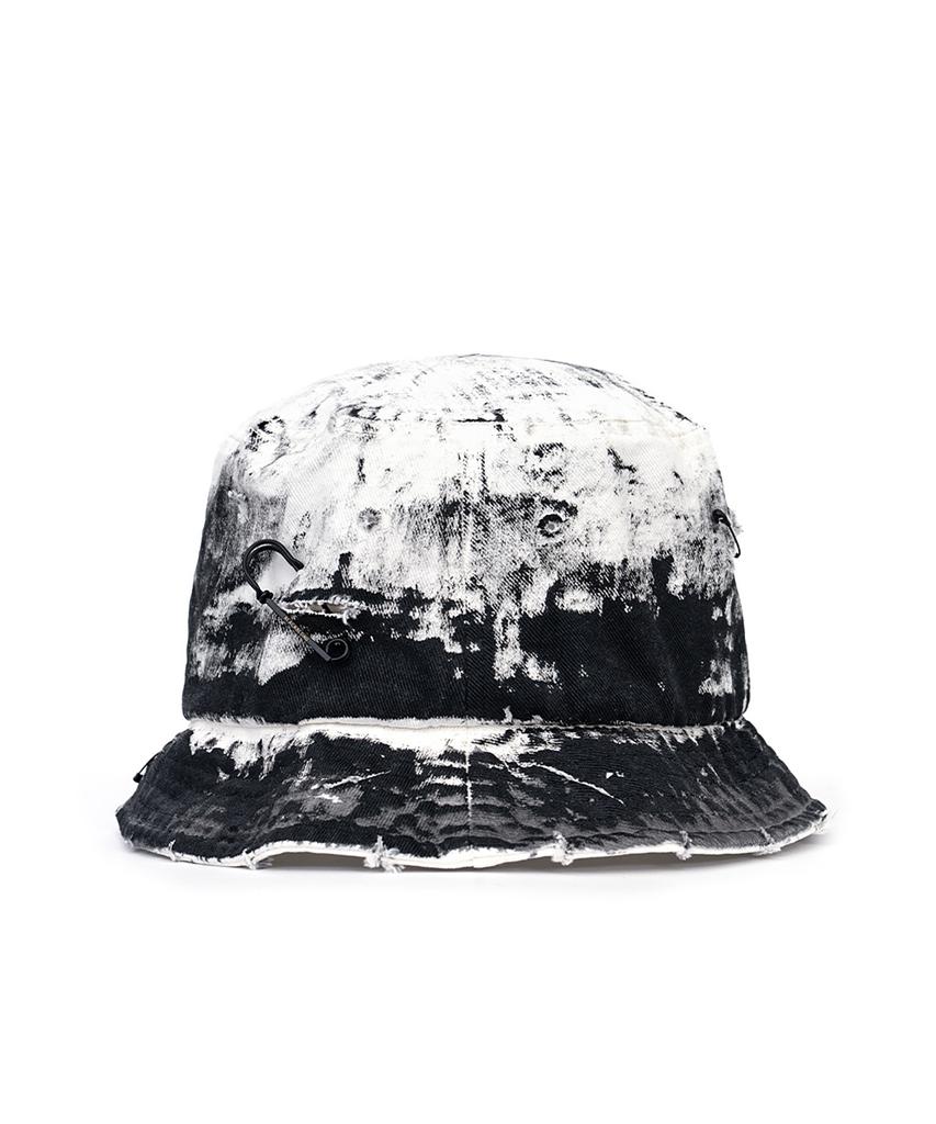 BLACKBLOND Vividi Smoke Painted Custom Denim Bucket Hat (White)