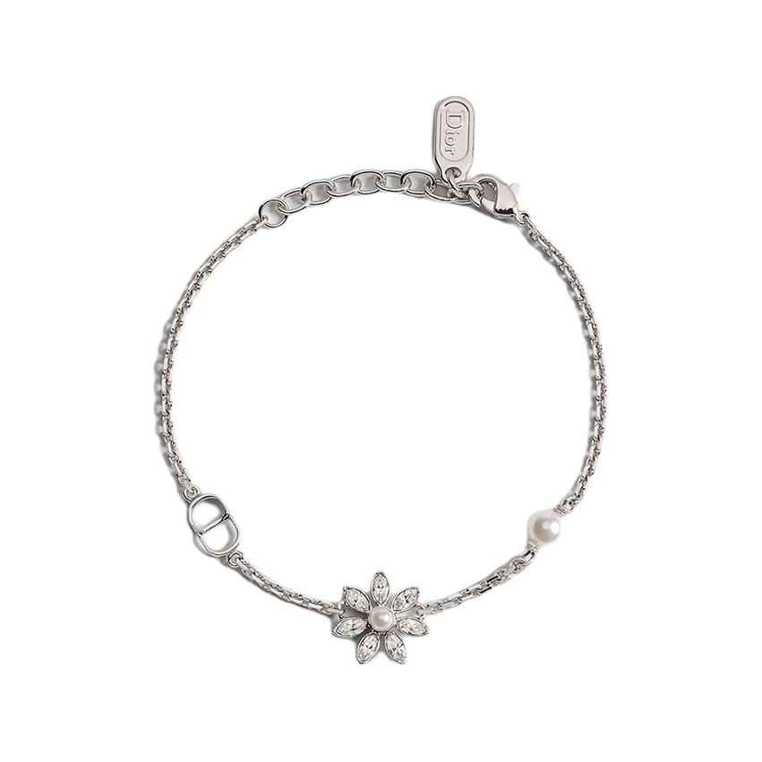 Dior Exquisite Dazzling Design Crystal Bracelet Women Bracelet Silver B3431WOMCY_D001
