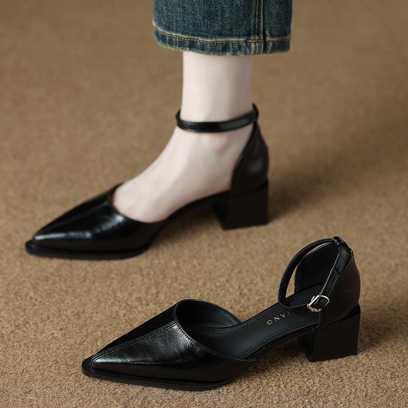 8716-1 pointed high heels women's 2025 spring and summer new temperament word with hollow bag head sandals